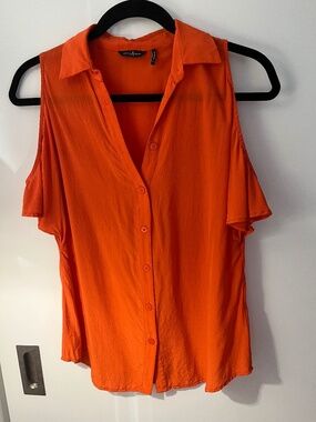 100% silk short sleeve blouse Guess by Marciano